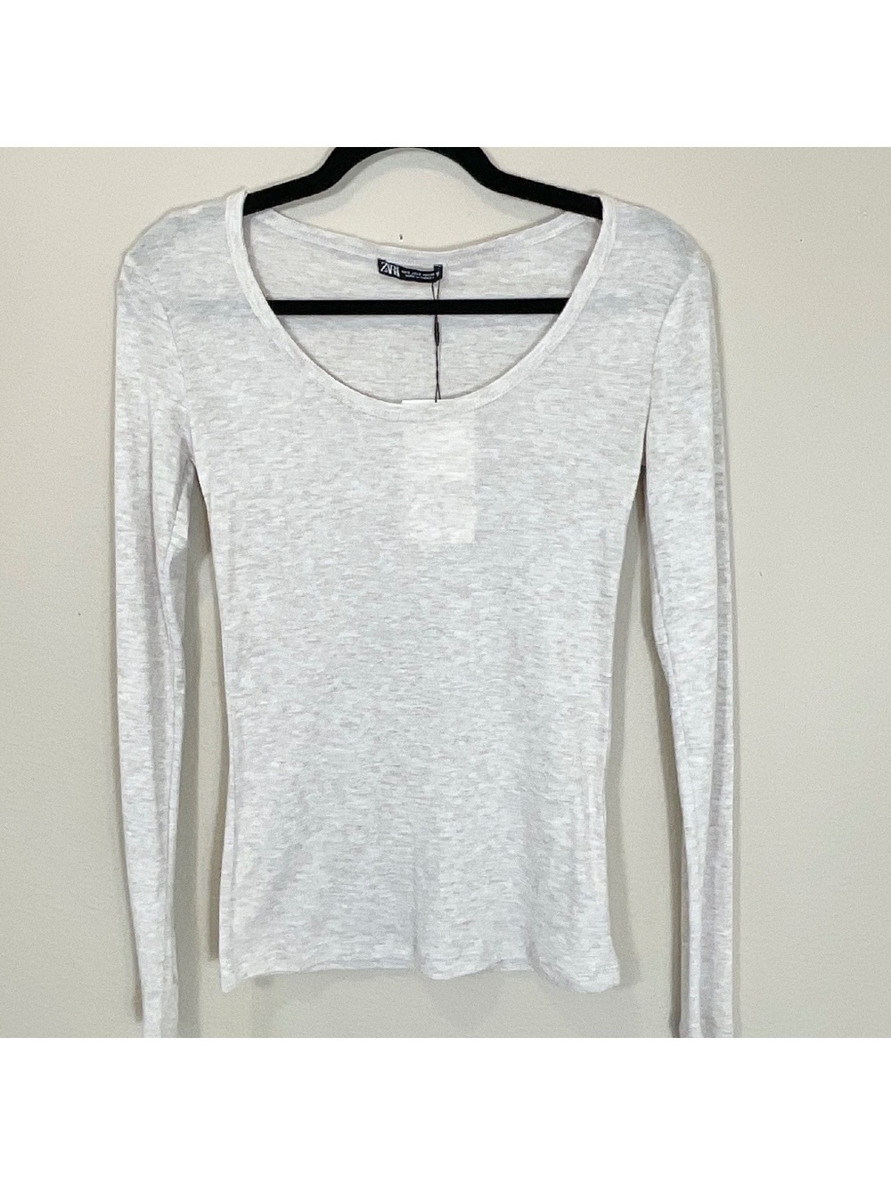 NWT Zara Heather Gray Long Sleeve Scoop Neck T-shirt Size Small
